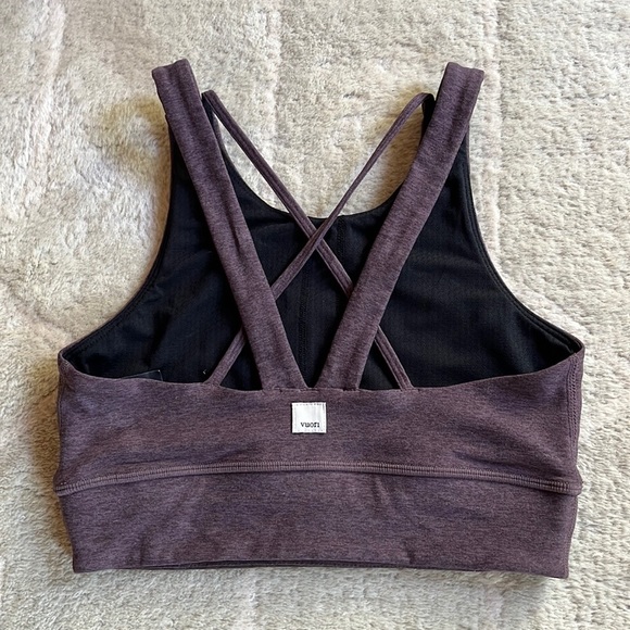 Vuori Juno Sports Bra - Picture 2 of 10